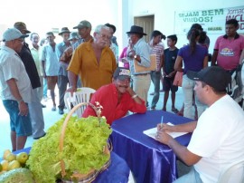 emater inclusao produtiva na regiao de sousa agricultores 3 270x202 - Agricultores da região de Sousa acessam ações levadas pela Jornada de Inclusão Produtiva