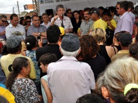 ordem de serviço em pocinho e s j da mata foto claudio goes 3 270x202 - Ricardo autoriza obras de adutoras em Pocinhos e São José da Mata