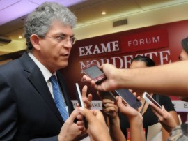 ricardo no exame forum ne foto jose marques 6 270x202 - Ricardo fala sobre crescimento da PB e união dos estados nordestinos