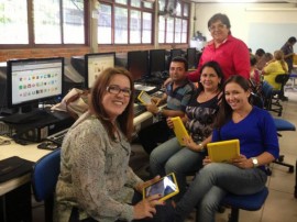 04.09.13 professores supervisores formadores planejam 11 270x202 - Professores supervisores e formadores planejam ações para uso pedagógico dos tablets