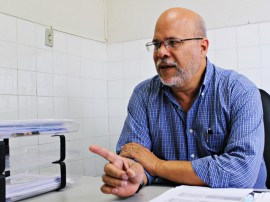 COCA DIRETOR Fernando Evaldo FOTO Ricardo Puppe3 270x202 - Centro de Especialidades Odontológicas é referência em saúde bucal na Paraíba