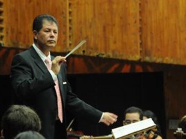 Durier Com OSJPB 270x202 - Maestro Luiz Carlos Durier assume comando da Orquestra Sinfônica