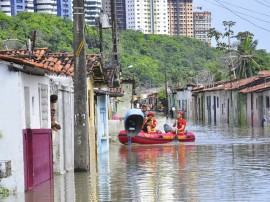 bombeiros e defesa civil areas de risco bairro sao jose foto jose lins (41)