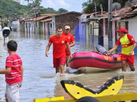 bombeiros e defesa civil areas de risco bairro sao jose foto jose lins (81)