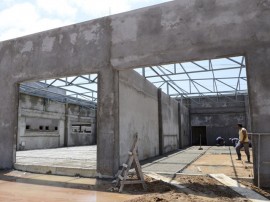 construção escolas tecnicas baieux e mangabeira_004