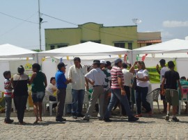 emater entrega de maquinas para agricultura familiar em pianco 3 270x202 - Governo entrega máquinas para agricultores familiares de Piancó