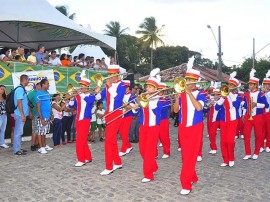 escola desfila 4 270x202 - Ricardo prestigia desfile cívico estudantil da cidade do Conde