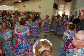 01.10.13 apresentacoes culturais feira marcam abertura 8 270x179 - Apresentações culturais abrem a programação do Dia do Idoso