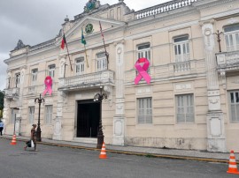 01.10.13 palacio outubro rosa fotos jose lins secom pb 15 270x202 - Palácio da Redenção ganha iluminação especial para campanha 'Outubro Rosa'