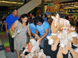 04.10.13 brincart shopping manaira foto walter rafael 30 270x202 - Governo realiza exposição de brinquedos populares na Capital