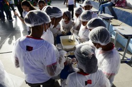 17.10.13 mostra alimentacao  escolar foto sergio cavalcante 18 270x178 - Escolas da rede estadual participam de Mostra de Alimentação Escolar