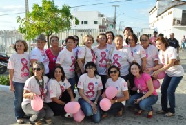 Integrantes do grupo Amigas Viva a Vida 270x182 - Maternidade de Patos realiza ações em apoio à campanha Outubro Rosa