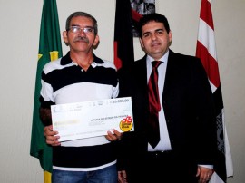 Premiado do Cupom Legal com R 10.000 1 270x202 - Ganhadores recebem prêmios e Cupom Legal sorteia R$ 10 mil nesta sexta-feira