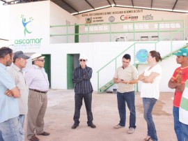 galpao de reciclagem em bonito de santa fe 270x202 - Apoio do Cooperar beneficia catadores de resíduos sólidos no Sertão