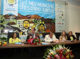 selo unicef foto francisco frança 8 270x202 - Rômulo participa do lançamento do selo Unicef e comemora redução da mortalidade infantil