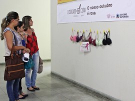 ses Cancer de MAMA outubro rosa FOTO Ricardo Puppe 11 270x202 - Secretarias fazem instalação 'Varal de Sutiãs' em apoio à Campanha Outubro Rosa