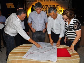 25.11.13 ricardo assina ordens de serviço guarabira fotos roberto guedes 1 270x202 - Ricardo entrega instrumentos para o PRIMA e autoriza obras em Guarabira