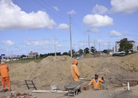 26.11.13 perimentral sul foto joao francisco 9 270x192 - Governo intensifica obras de pavimentação da Perimetral Sul