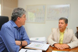 VISITA PREFEITO LETO CABEDELO 2 270x179 - Ricardo e Leto Viana discutem parcerias em benefício de Cabedelo