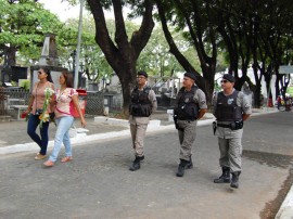 operacao eternidade policiamento junto aos cemiterios 1 270x202 - Operação Eternidade reforça segurança no feriado de Finados