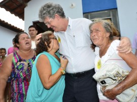 ricardo entrega casas mamanguape foto alberi pontes 7 270x202 - Ricardo e ministro entregam 597 casas em Mamanguape