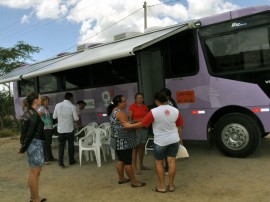 semdh unidade movel lava pacto contra a violencia da mulher em queimadas foto claudio goes 81 270x202 - Unidade móvel inicia atendimentos às mulheres vítimas de violência em Queimadas