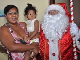 20.12.13 papai noel no hospital de trauma fotos jose lins 102 270x202 - Papai Noel distribui presentes para pacientes do Hospital de Trauma de João Pessoa