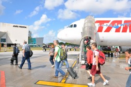 aeroporto castro pinto Passageiro 1milhao 11 270x179 - ‘Destino Paraíba’ deverá receber cerca de 200 mil turistas em janeiro de 2014