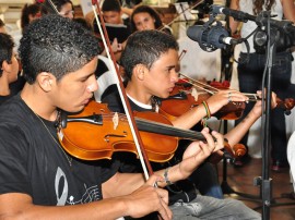 ricardo na apresentacao da ospb jovem prima no mosteiro de sao francisco foto francisco franca 7 270x202 - Prima promove inclusão e cidadania por meio da música