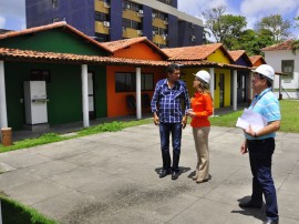 17.01.14 pamela visita casa do artista popular fotos roberto guedes 32 270x202 - Primeira-dama visita obras do Museu Casa do Artista e da Casa do Artesão