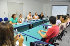 23.01.14 reuniao vacinacao hpv fotos antonio david 9 270x179 - Estado discute implantação de vacina contra HPV e inicia vacinação em março