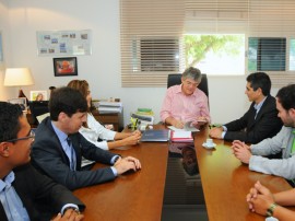 ricardo REUNIÃO CINEP EMPRESARIOS foto jose marques 31 270x202 - Ricardo assina protocolo e Paraíba ganhará fábrica europeia