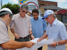 ricardo visita obras mangabeira foto jose marques 5 270x202 - Ricardo visita obras das vias de suporte ao Trevo de Mangabeira