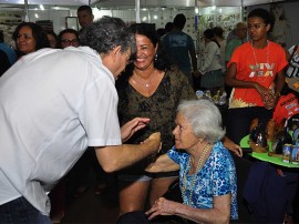 ricardo cumprimenta foto walter rafael 1 270x202 - Salão de Artesanato é encerrado com recorde de visitantes e vendas