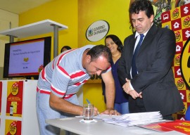 17.02.14 Lotep entrega de premio fotos joao francisco 152 270x192 - Cupom Legal entrega prêmios em dinheiro a 10 ganhadores paraibanos