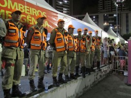 27.02.14 bombeiros muricocas ocorrencia 51 270x202 - Bombeiros registram 18 atendimentos no “Muriçocas de Miramar”