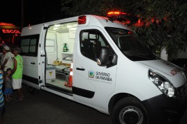 ARAÇAGI AMBULÂNCIA CRAS 45 270x179 - Governo entrega ônibus escolar e ambulância para Araçagi