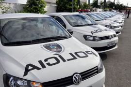 CG armas e viaturas policia civil fot francisco frança 1 270x180 - Ricardo entrega viaturas e metralhadoras em Campina Grande