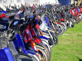 MOTOS E CINQUANTINHAS NO DETRAN FOTO FRANCISCO FRANÇA 129 270x202 - Perdão de dívidas do IPVA para motos vai até 31 de maio