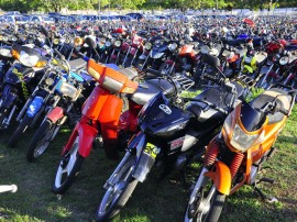 MOTOS E CINQUANTINHAS NO DETRAN FOTO FRANCISCO FRANÇA 93 270x202 - Perdão de dívidas do IPVA para motos vai até 31 de maio