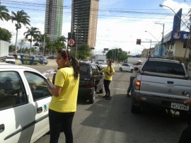 pbgas planfletagem cg 2 270x202 - Campanha explica expansão do gás natural em Campina Grande