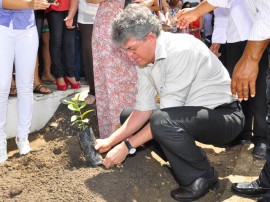 see abertura do ano letivo das escolas estaduais em 2014 foto roberto guedes 24 270x202 - Ricardo abre ano letivo e destaca R$ 105 milhões em investimentos