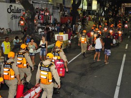 seguranca pm e bombriro no bloco picole de manga 4 270x202 - Forças de segurança registram 36 ocorrências no Folia de Rua