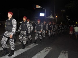 seguranca pm e bombriro no bloco picole de manga 81 270x202 - Forças de segurança registram 36 ocorrências no Folia de Rua