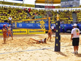 vôlei campea feminio foto walter rafael 41 270x202 - Secretário de Esporte entrega troféus na final do vôlei de praia