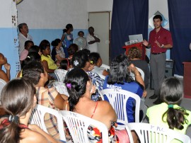 10 03 14 Palestra na Comunidade S.Brito 11 270x202 - Governo promove ações em João Pessoa, Campina Grande e Capim