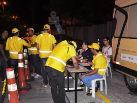 11.11.13 lei seca foto walter rafael 181 270x202 - 'Lei Seca' prende seis pessoas e aplica mais de 300 testes de bafômetro em CG