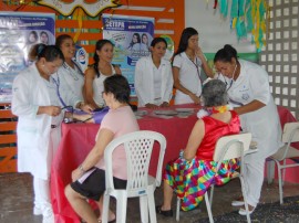 20.03.14 baile carnaval csu santarita 1 270x202 - Governo promove baile carnavalesco para idosos em homenagem ao Dia da Mulher