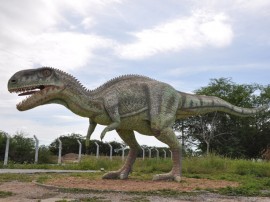 23.03.14 vale dos dinossauros fotos roberto guedes 13 270x202 - Revitalização aumenta fluxo de turistas no Vale dos Dinossauros