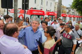 ENTREGA DE AMBULÂNCIA 11 270x179 - Ricardo entrega ambulâncias que vão beneficiar 300 mil paraibanos